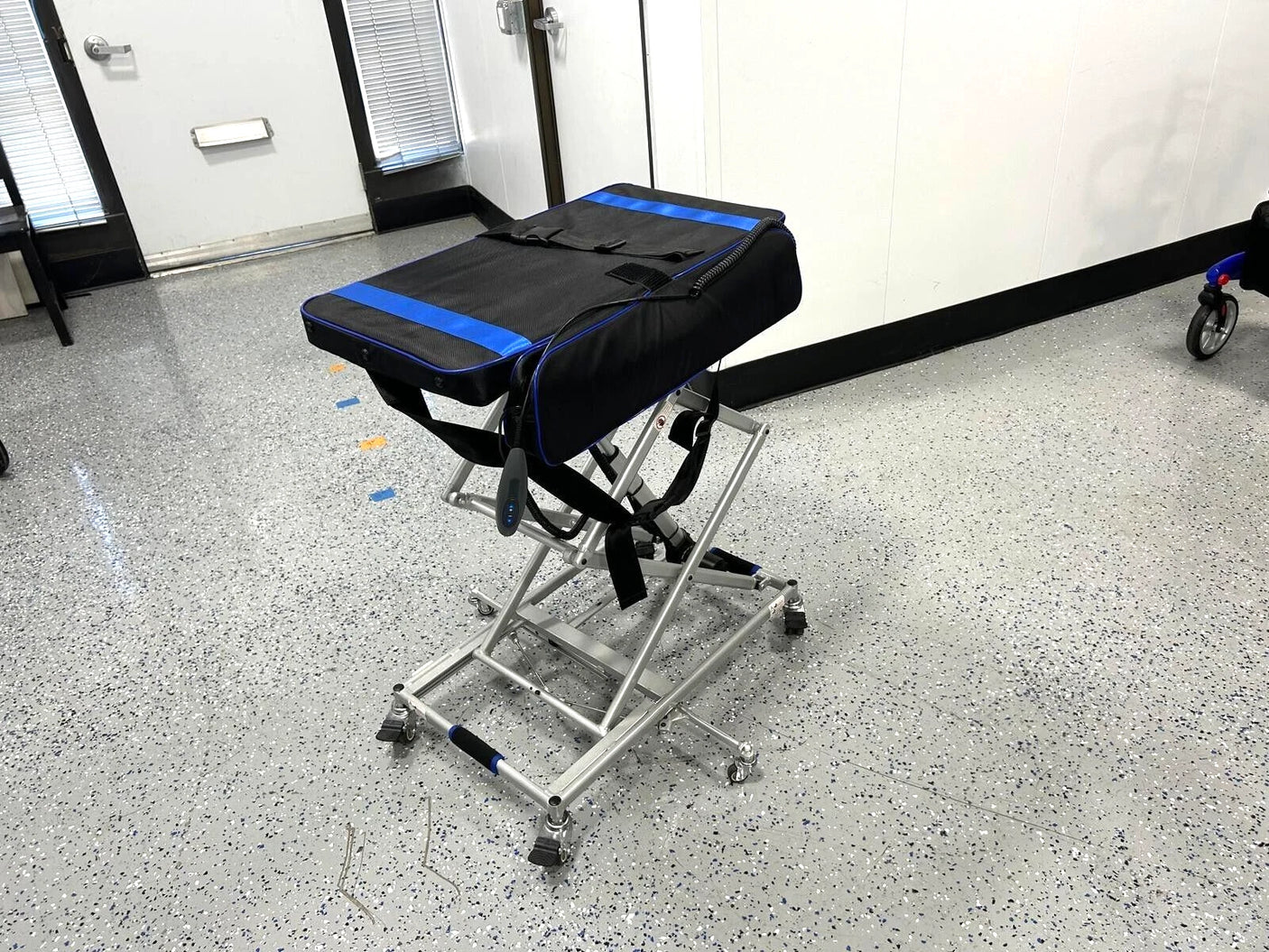 CTIONE Rollator wheelchair lifter Battery Powered Lift 100 lb portable light weight