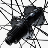 WHEEL, WH-M8200-B-29, DEORE XT, FRONT, RIM:29, 28H, F:15MM E-THRU TUBELESS OLD:110MM, W/TUBELESS TAPE, FOR CENTERLOCK DISC