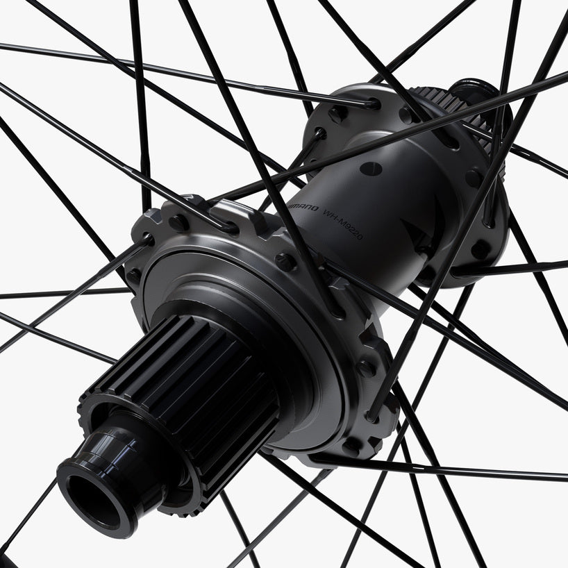 WHEEL, WH-M9220-B-29, XTR, FRONT, RIM:29, 28H, F:15MM E-THRU TUBELESS OLD:110MM, W/TUBELESS TAPE, FOR CL DISC, W/O BAG