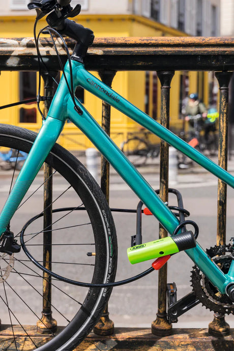 ULTRA 410K/170HB230 (9") + BRACKET SH + COBRA™ 10/120 (BLACK OR GREEN)