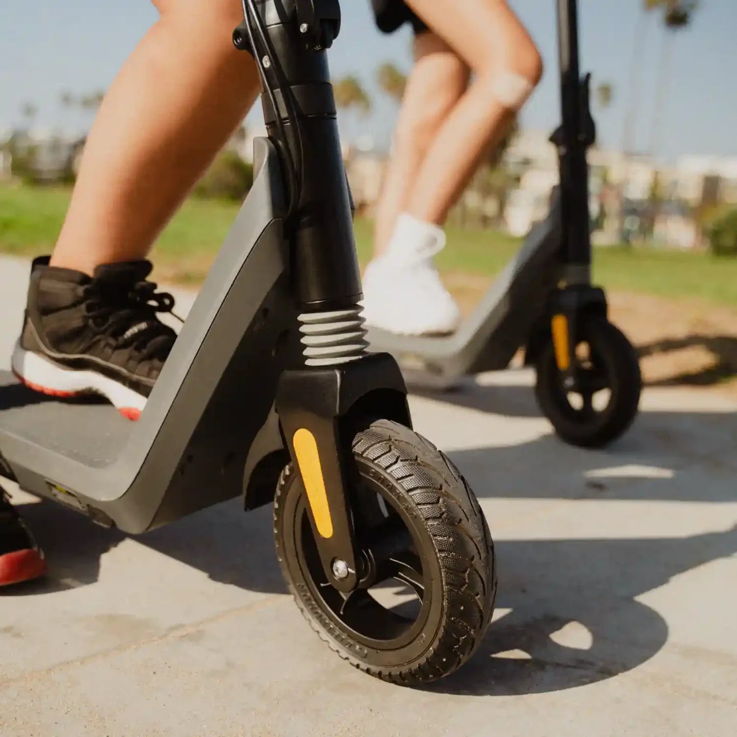 OKAI Zippy ES51- Entry Level E-scooter Light Weight Compact