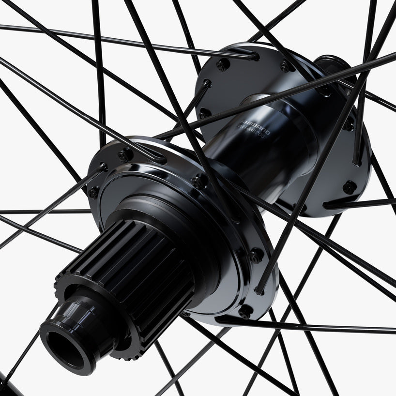 WHEEL, WH-M8200-B-27.5, DEORE XT, FRONT, RIM:27.5, 28H, F:15MM E-THRU TUBELESS OLD:110MM, W/TUBELESS TAPE, FOR CENTERLOCK DISC